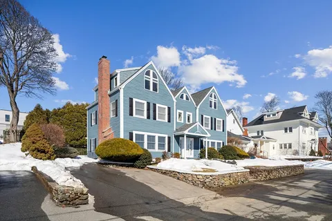 $2,595,000 | 10 Redstone Lane, Marblehead, MA 01945