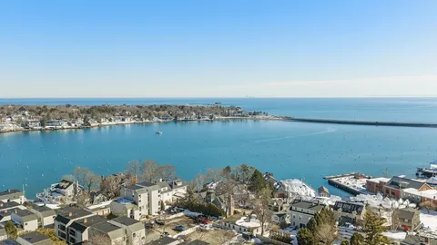 $2,595,000 | 10 Redstone Lane, Marblehead, MA 01945