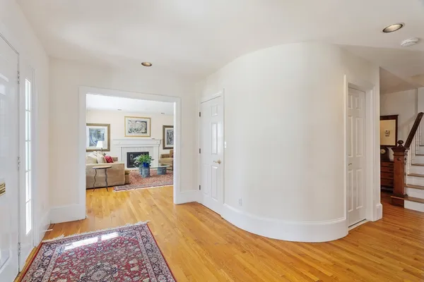 $2,285,000 | 10 Redstone Lane, Marblehead, MA 01945