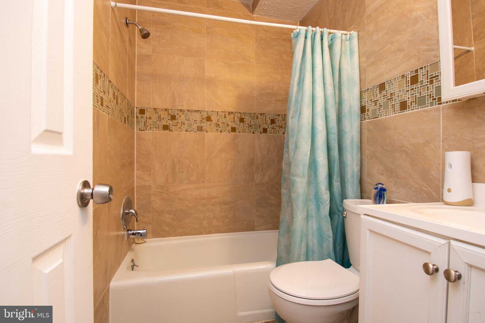 583 Summit Hall Road, Unit 583 Gaithersburg, MD 20877 - Photo 15 of 20 Second Full Bath Upstairs