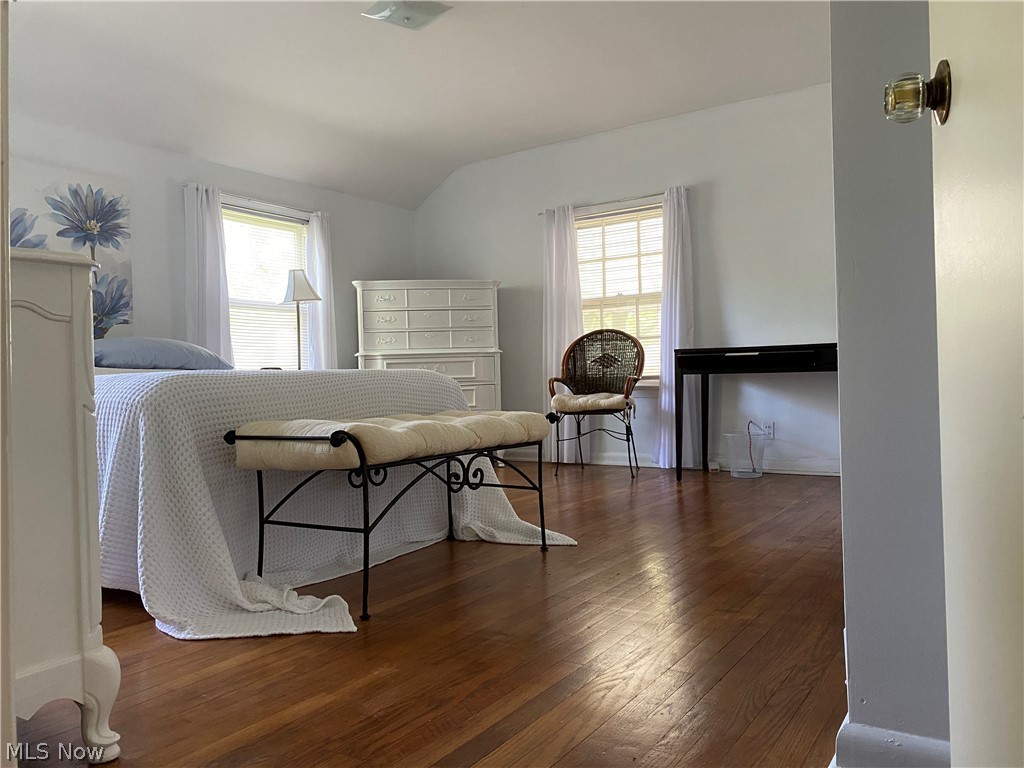 16024 Brewster Road Cleveland, OH 44112 - Photo 9 of 27