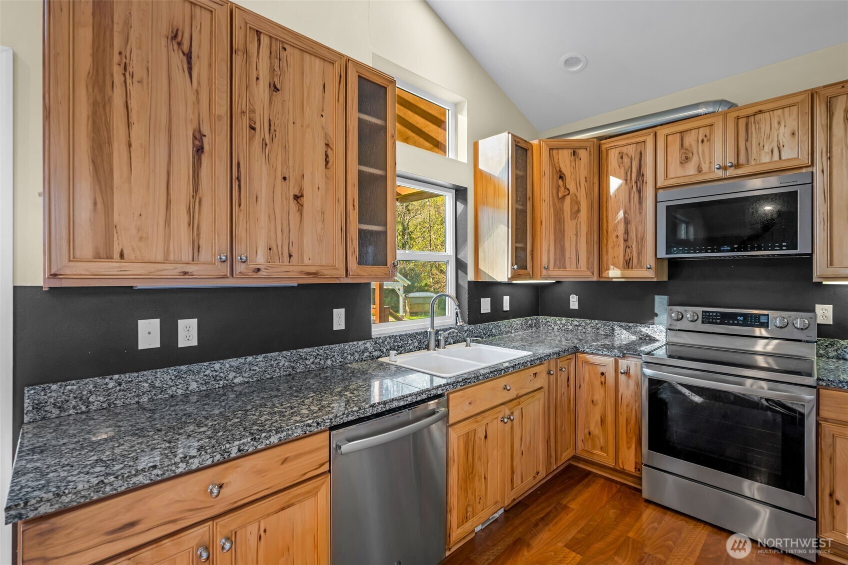 22644 Rose Road Mount Vernon, WA 98274 - Photo 12 of 37