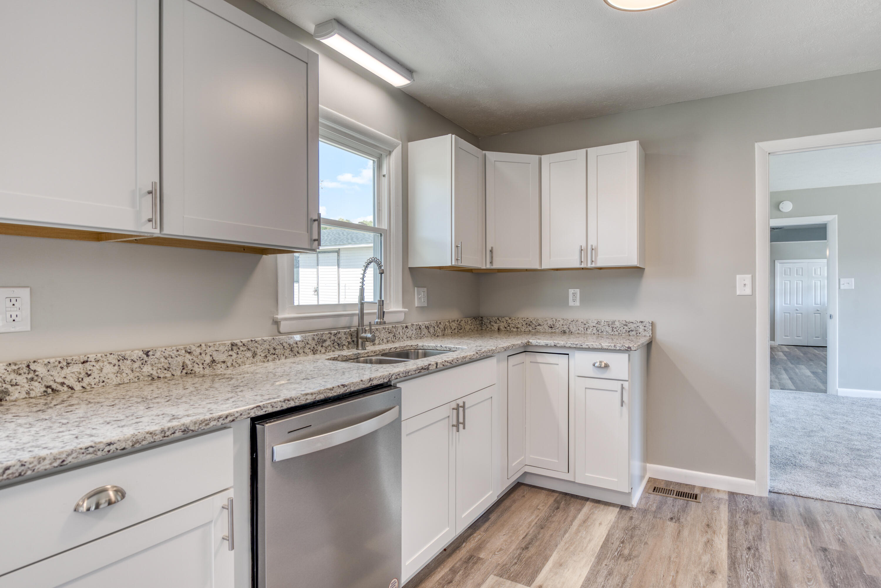 26297 Watauga Road Abingdon, VA 24211 - Photo 11 of 36 26297-Watauga-Rd-5 - Copy