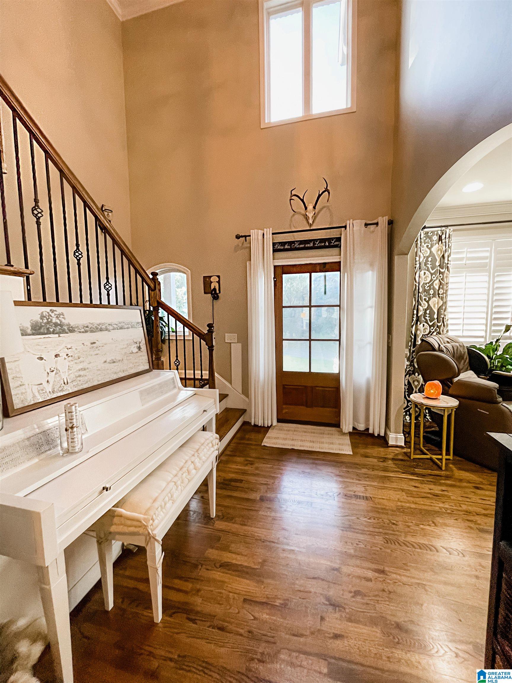 1024 Lake View Lane Calera, AL 35040 - Photo 4 of 44