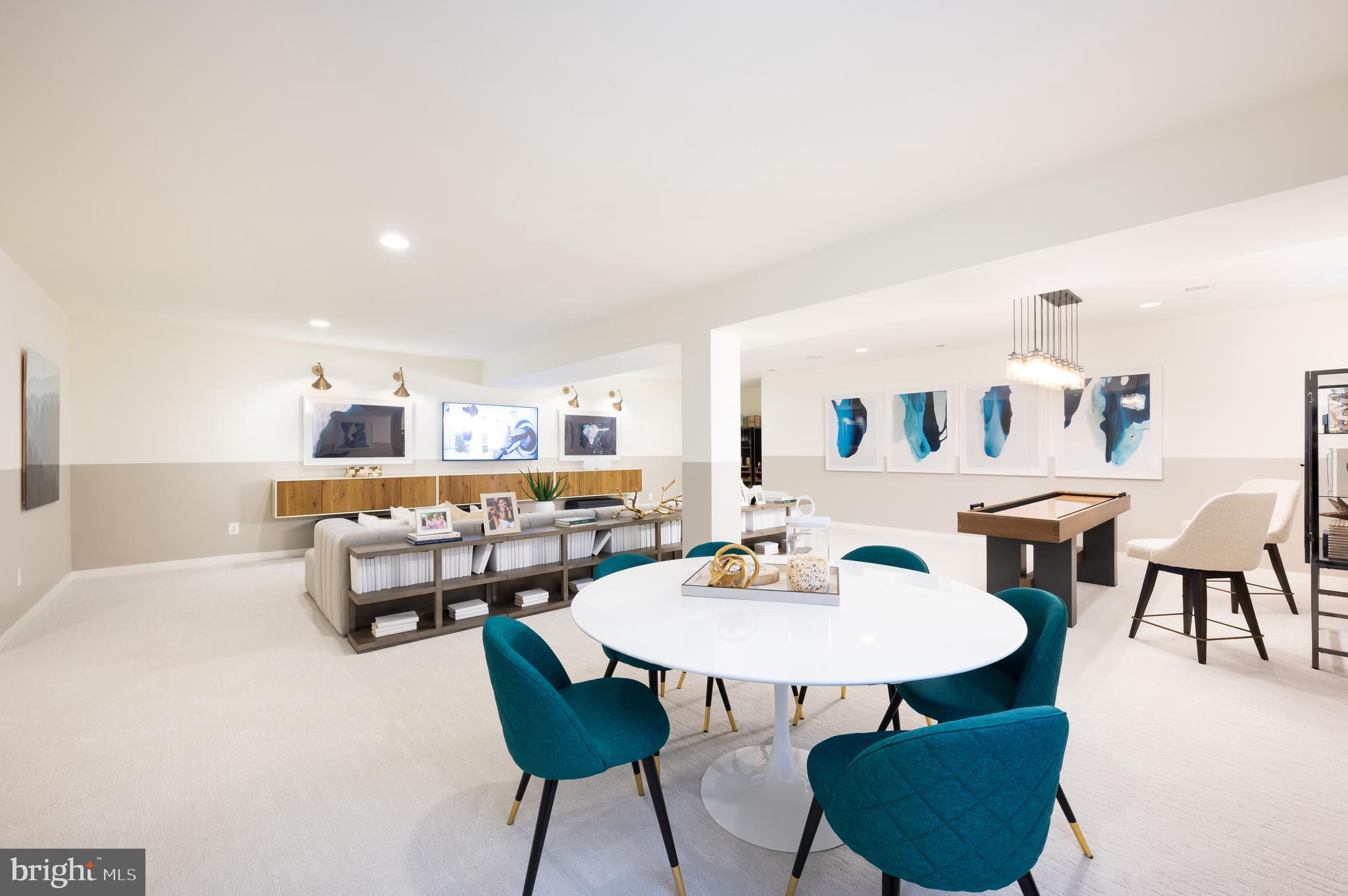 42108 Creighton Road Ashburn, VA 20148 - Photo 34 of 39 a dining room with wooden floor and breakfast area