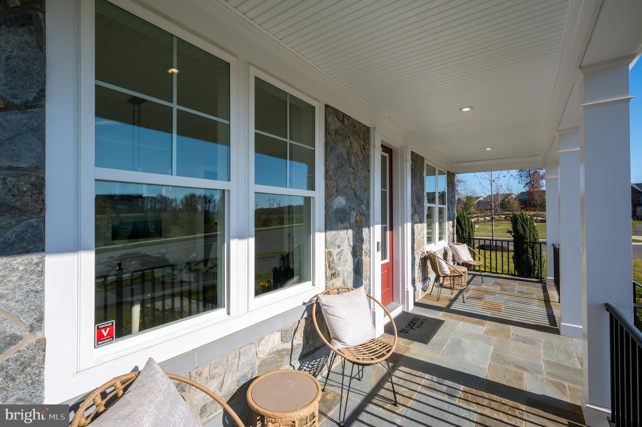 42108 Creighton Road Ashburn, VA 20148 - Photo 4 of 39