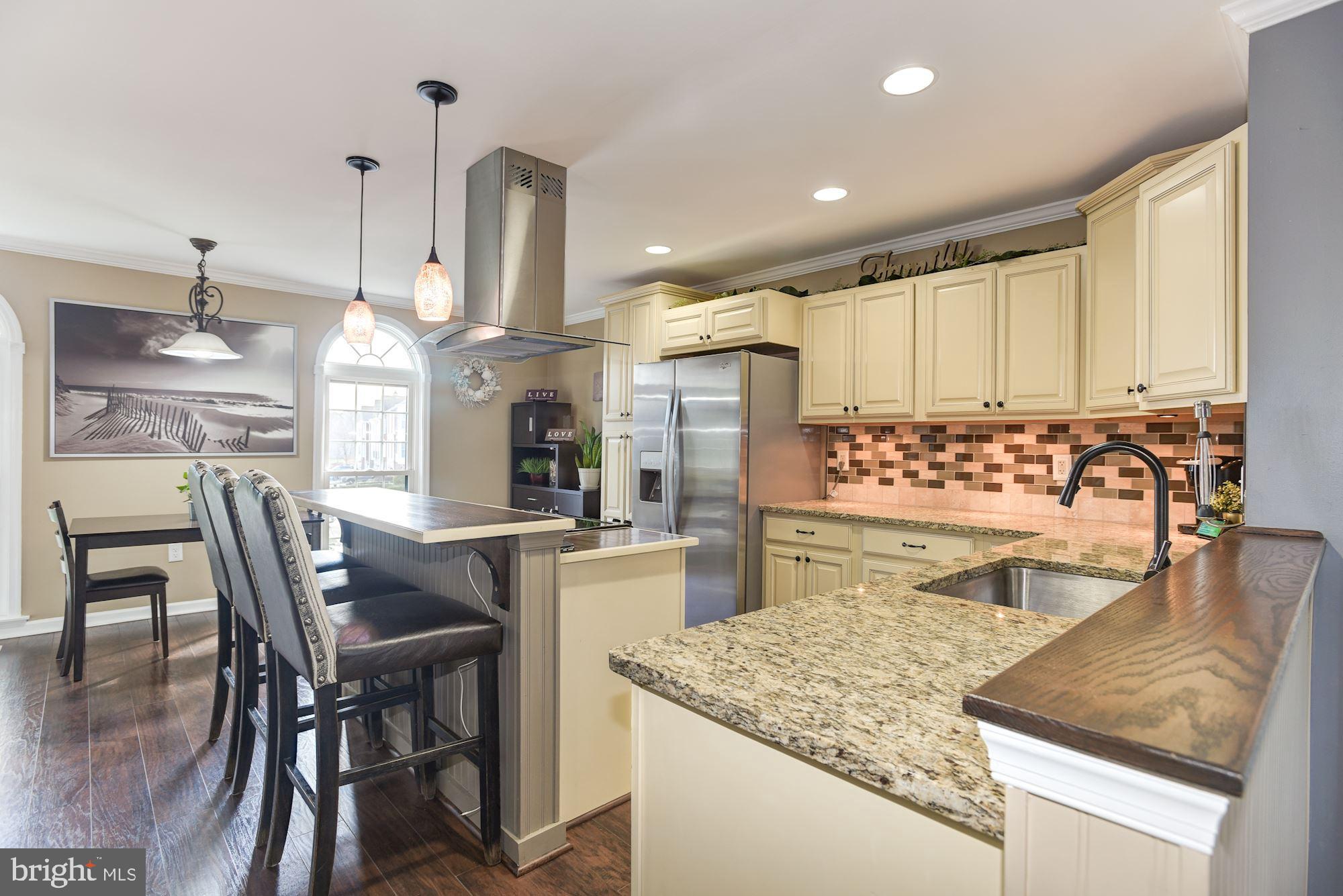 4 Victoria Square Frederick, MD 21702 - Photo 6 of 37 Eat-In Kitchen