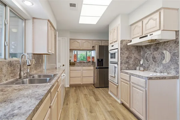 $289,900 | 5043 Whispering Falls Drive, Houston, TX 77084