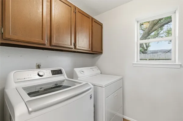 $289,900 | 5043 Whispering Falls Drive, Houston, TX 77084