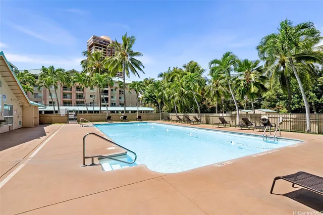 $468,000 | 3009 Ala Makahala Place, Unit 1403, Honolulu, HI 96818