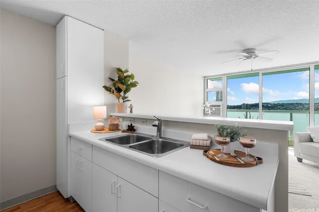 $468,000 | 3009 Ala Makahala Place, Unit 1403, Honolulu, HI 96818