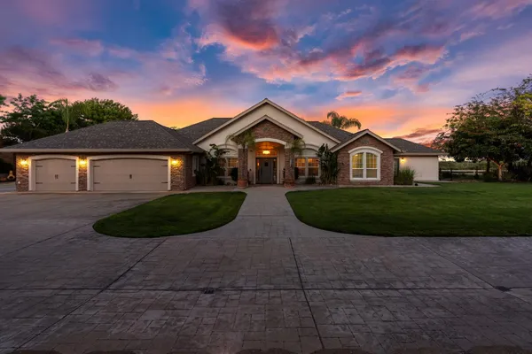 $1,400,000 | 10621 Gibbs Drive, Oakdale, CA 95361