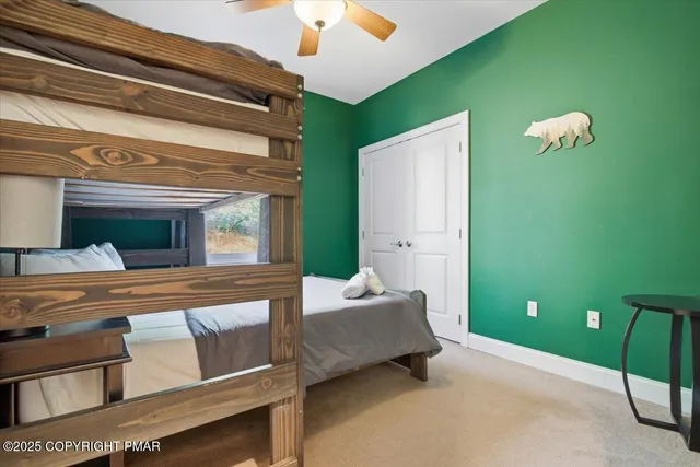 $699,900 | 6 Fieldstone Court, Lake Harmony, PA 18624