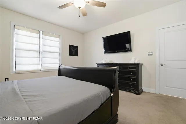 $699,900 | 6 Fieldstone Court, Lake Harmony, PA 18624