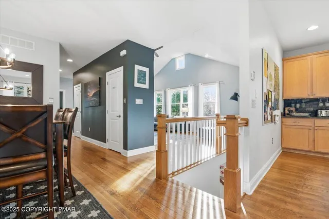 $699,900 | 6 Fieldstone Court, Lake Harmony, PA 18624