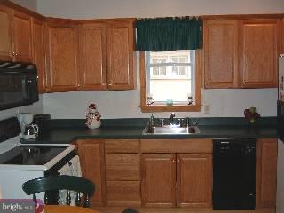 35 Yale Road Havertown, PA 19083 - Photo 4 of 5