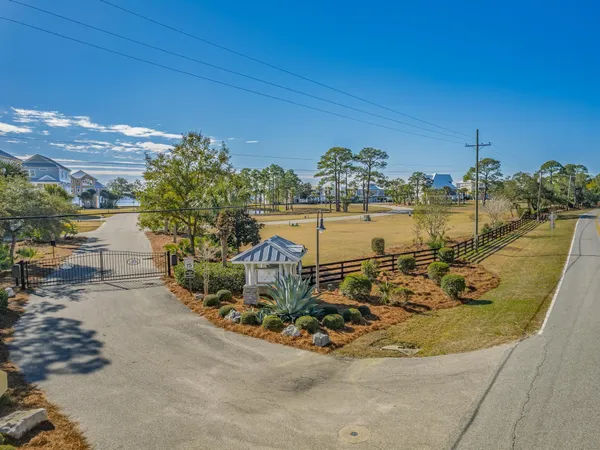 $69,900 | Xxxx Xxxx Mainsail Court, Panacea, FL 32346