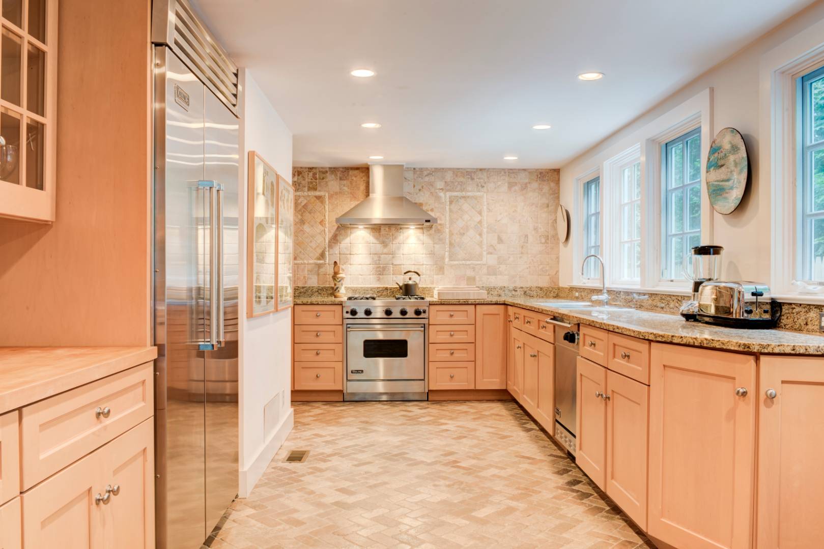 Undisclosed Address East Hampton, NY 11937 - Photo 6 of 12