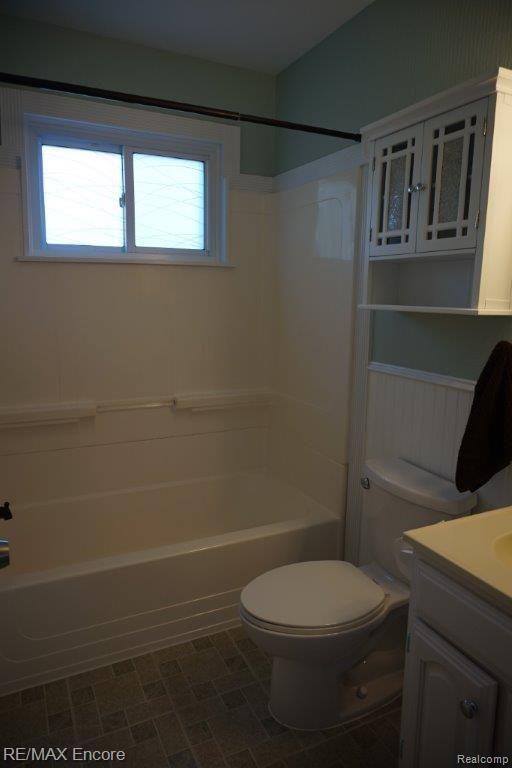 5300 Drayton Road Clarkston, MI 48346 - Photo 11 of 25 017.jpg