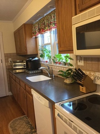 145 Barnard Road Worcester, MA 01605 - Photo 7 of 20 Gallery Image 7