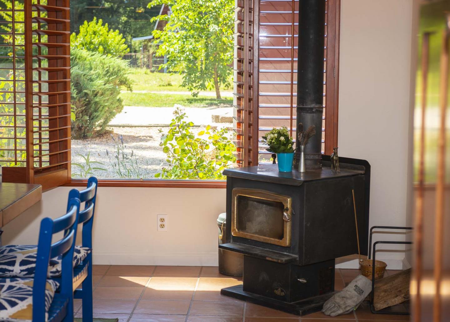 835 Fern Ridge Felton, CA 95018 - Photo 6 of 29 Gallery Image 6