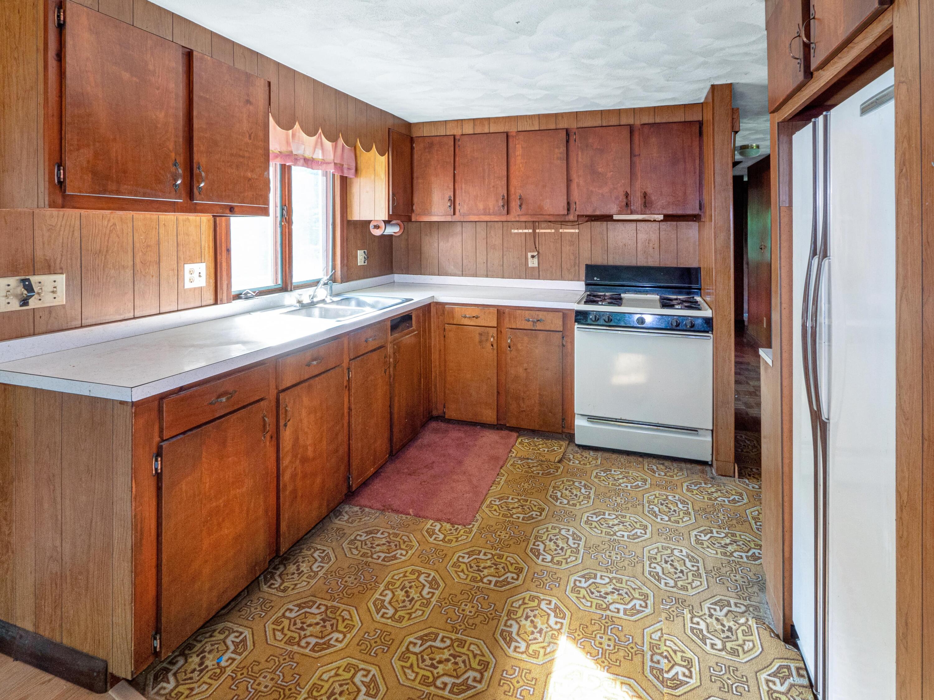 270 Back Brooks Road Monroe, ME 04951 - Photo 7 of 30 upstairs (13)-min