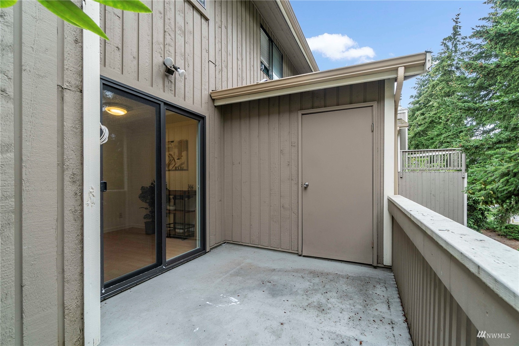 1800 Grant Avenue South, Unit D2 Renton, WA 98055 - Photo 12 of 23 a view of balcony