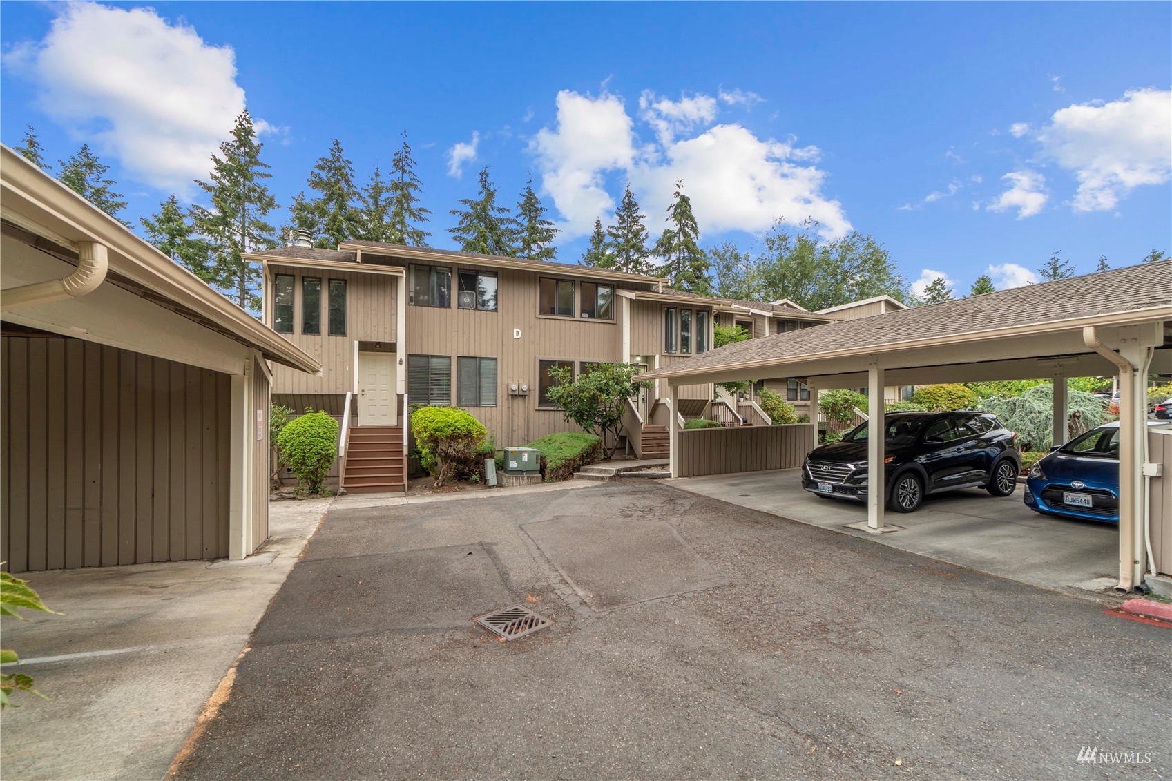 1800 Grant Avenue South, Unit D2 Renton, WA 98055 - Photo 23 of 23 a view of a car garage