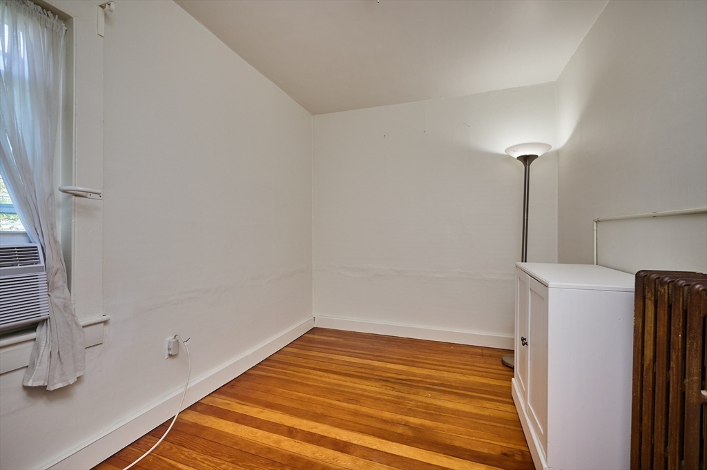 78 Ferry Street Easthampton, MA 01027 - Photo 19 of 35