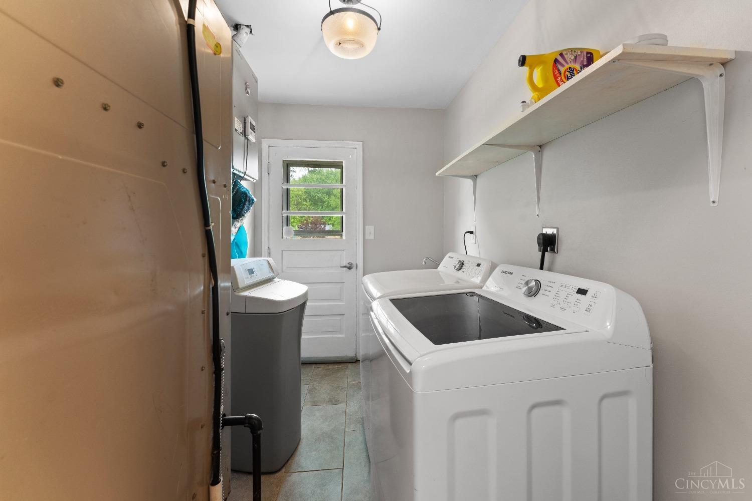 5982 Decker Road Franklin, OH 45005 - Photo 18 of 22 Gallery Image 18