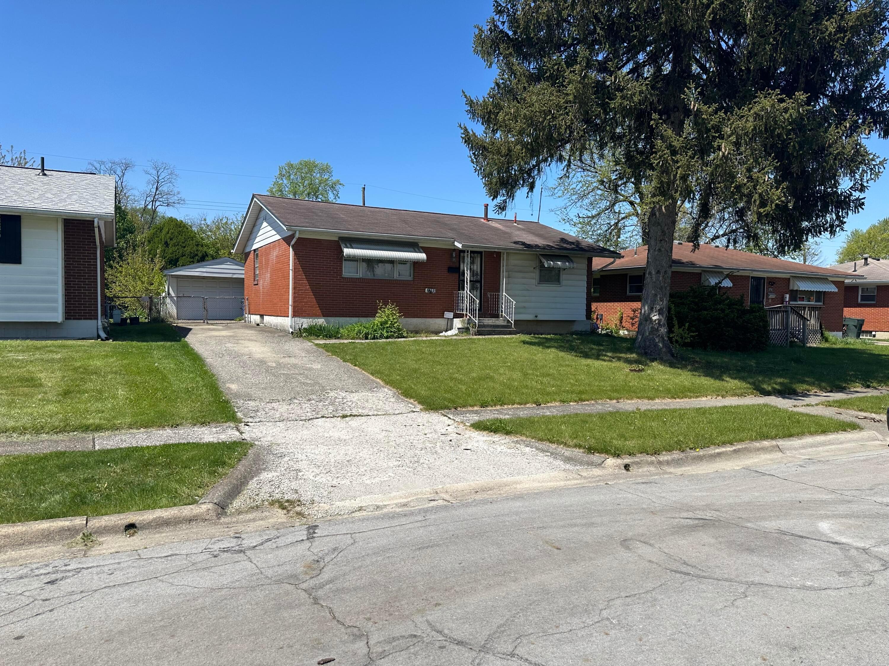 2785 Key Place Columbus, OH 43207 - Photo 2 of 11 IMG_9584