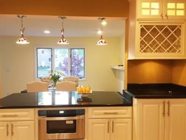 $4,100 | 633 Saw Mill Brook Parkway, Newton, MA 02459