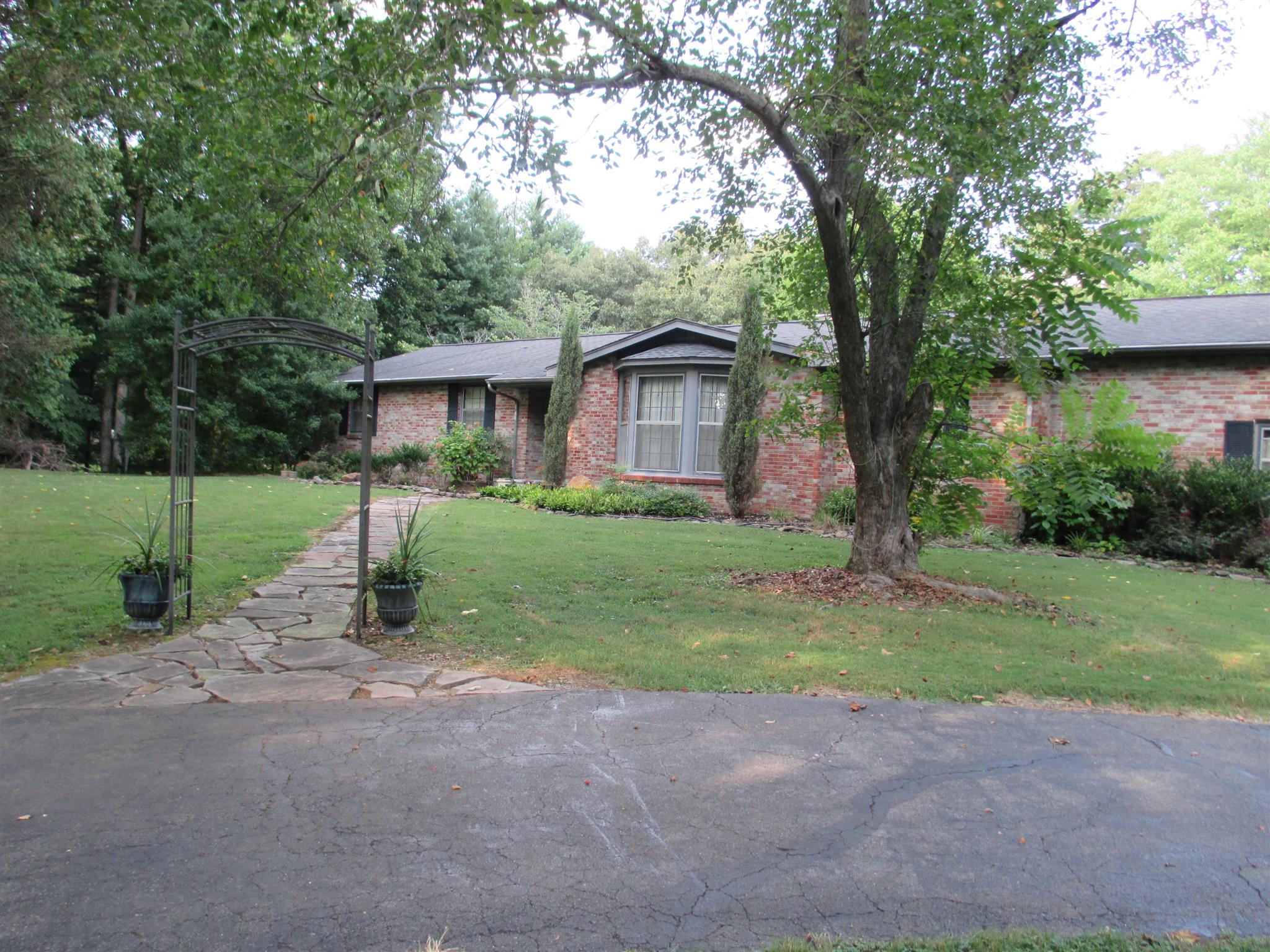 675 Vaughan Road Clarksville, TN 37043 - Photo 27 of 30 Gallery Image 27