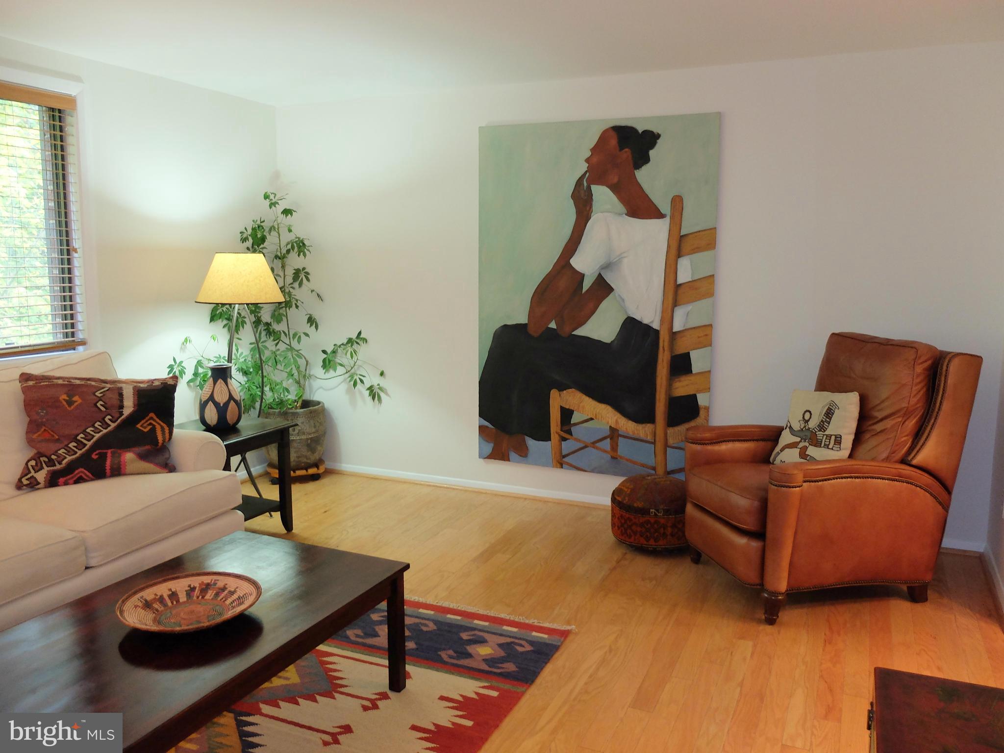 8910 Footed Ridge Columbia, MD 21045 - Photo 6 of 30 Living Room
