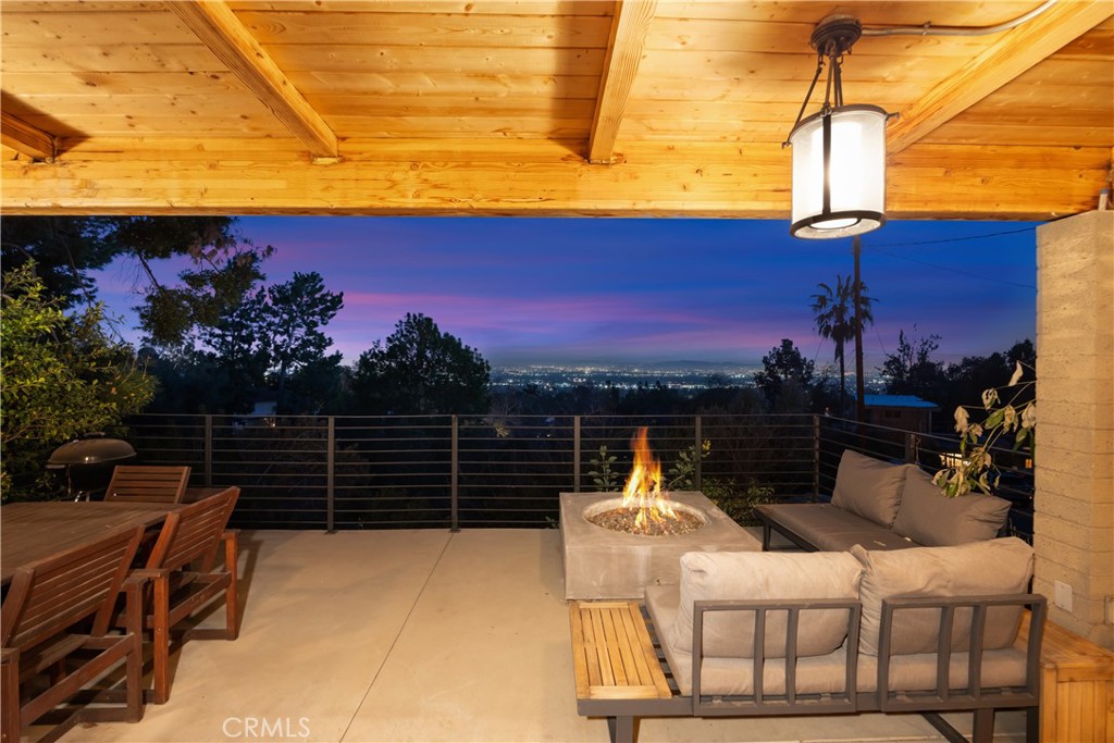 660 Chaparral Road Sierra Madre, CA 91024 - Photo 4 of 73 Sweeping City Views- Outside area of Front House