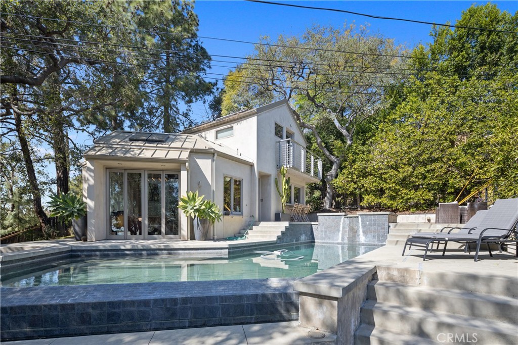 660 Chaparral Road Sierra Madre, CA 91024 - Photo 49 of 73 2nd Back House, completely separate and gated