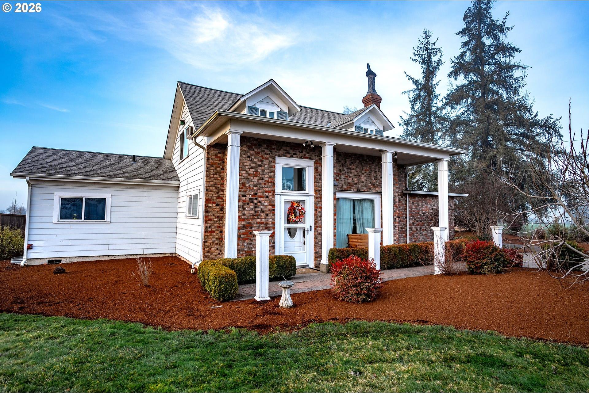 30577 Diamond Hill Road Harrisburg, OR 97446 - Photo 2 of 42 Gallery Image 2