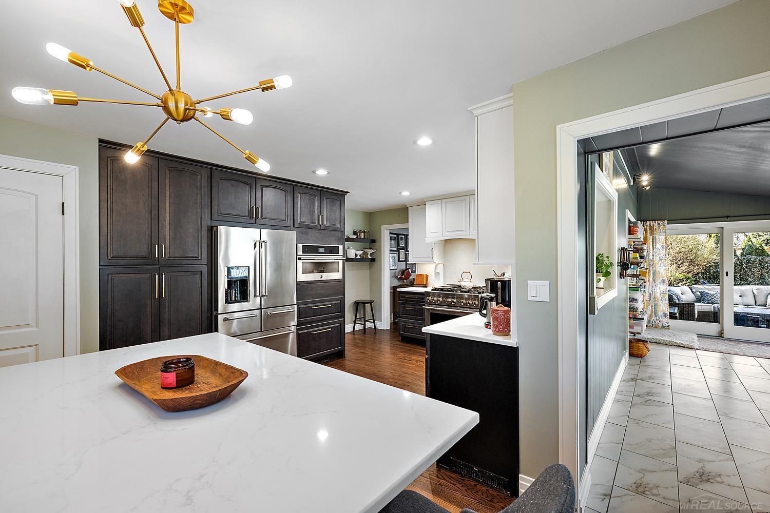 919 Ballantyne Road Grosse Pointe, MI 48236 - Photo 19 of 56 50168943-e624db34-e409-4fec-a101-f6f618bc2364.JPG