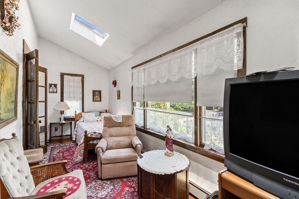 15 Upland Road Melrose, MA 02176 - Photo 11 of 27 Gallery Image 11