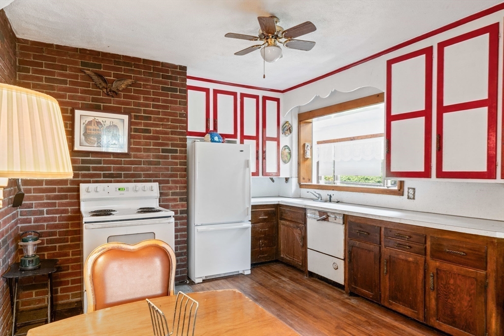 15 Upland Road Melrose, MA 02176 - Photo 13 of 27 Gallery Image 13