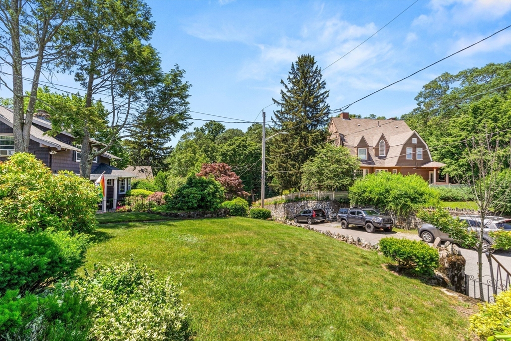 15 Upland Road Melrose, MA 02176 - Photo 4 of 27 Gallery Image 4