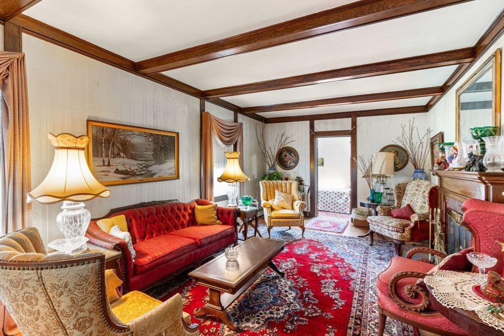 15 Upland Road Melrose, MA 02176 - Photo 6 of 27 Gallery Image 6