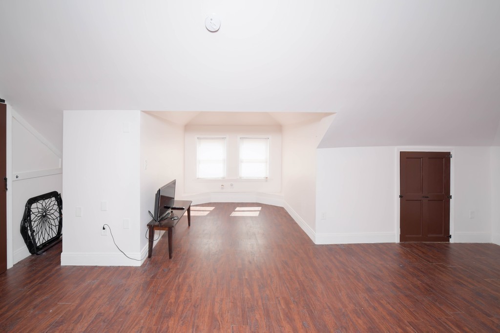176 Ruskindale Road, Unit 1 Boston, MA 02136 - Photo 18 of 26 Gallery Image 18