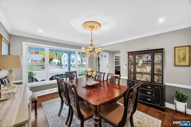 $799,000 | 90 Suncrest Avenue, North Haledon, NJ 07508