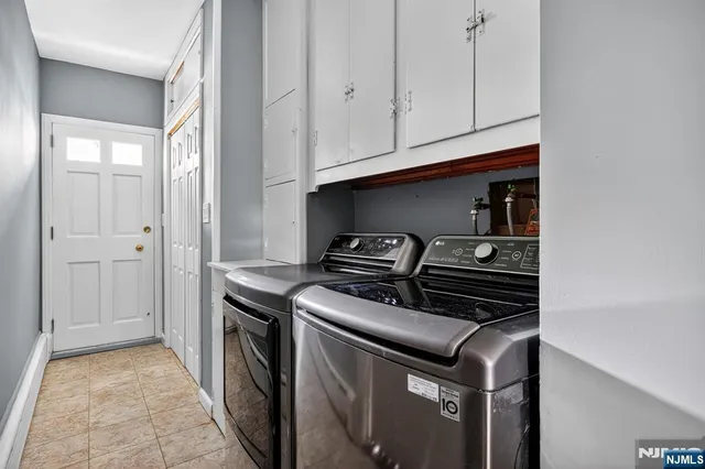 $799,000 | 90 Suncrest Avenue, North Haledon, NJ 07508