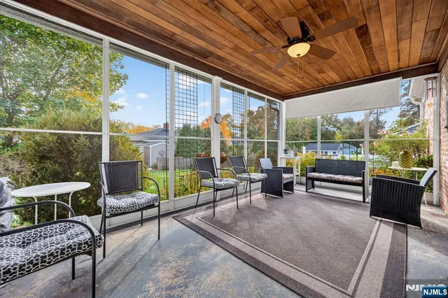 $799,000 | 90 Suncrest Avenue, North Haledon, NJ 07508