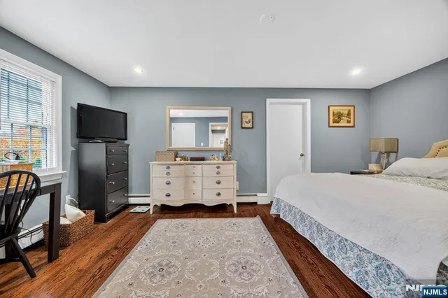 $799,000 | 90 Suncrest Avenue, North Haledon, NJ 07508