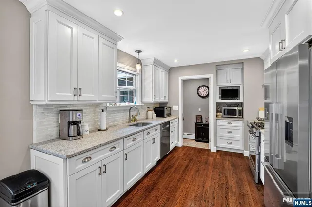 $799,000 | 90 Suncrest Avenue, North Haledon, NJ 07508