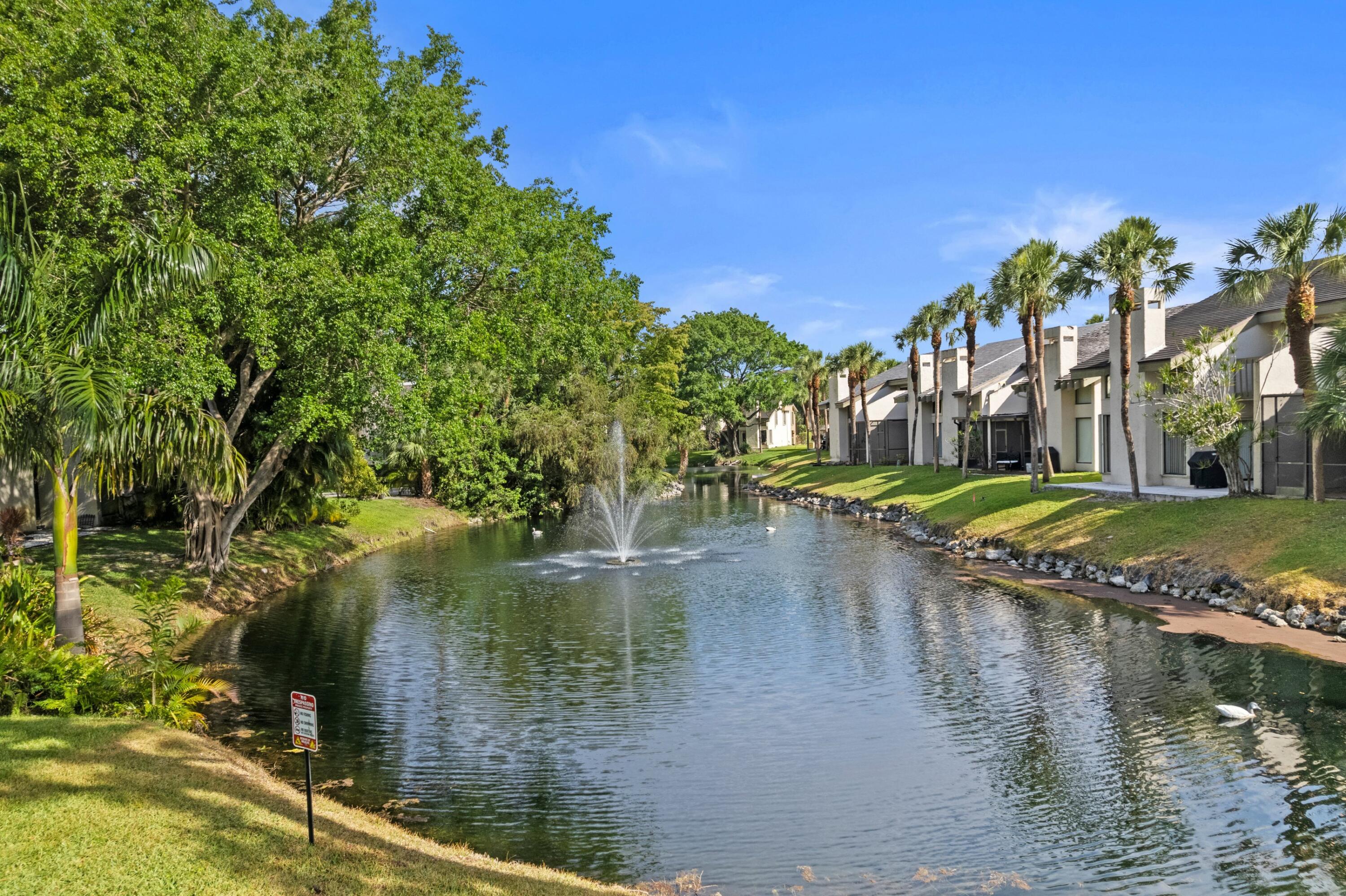 6079 Glendale Drive Boca Raton, FL 33433 - Photo 27 of 49 Lake Views