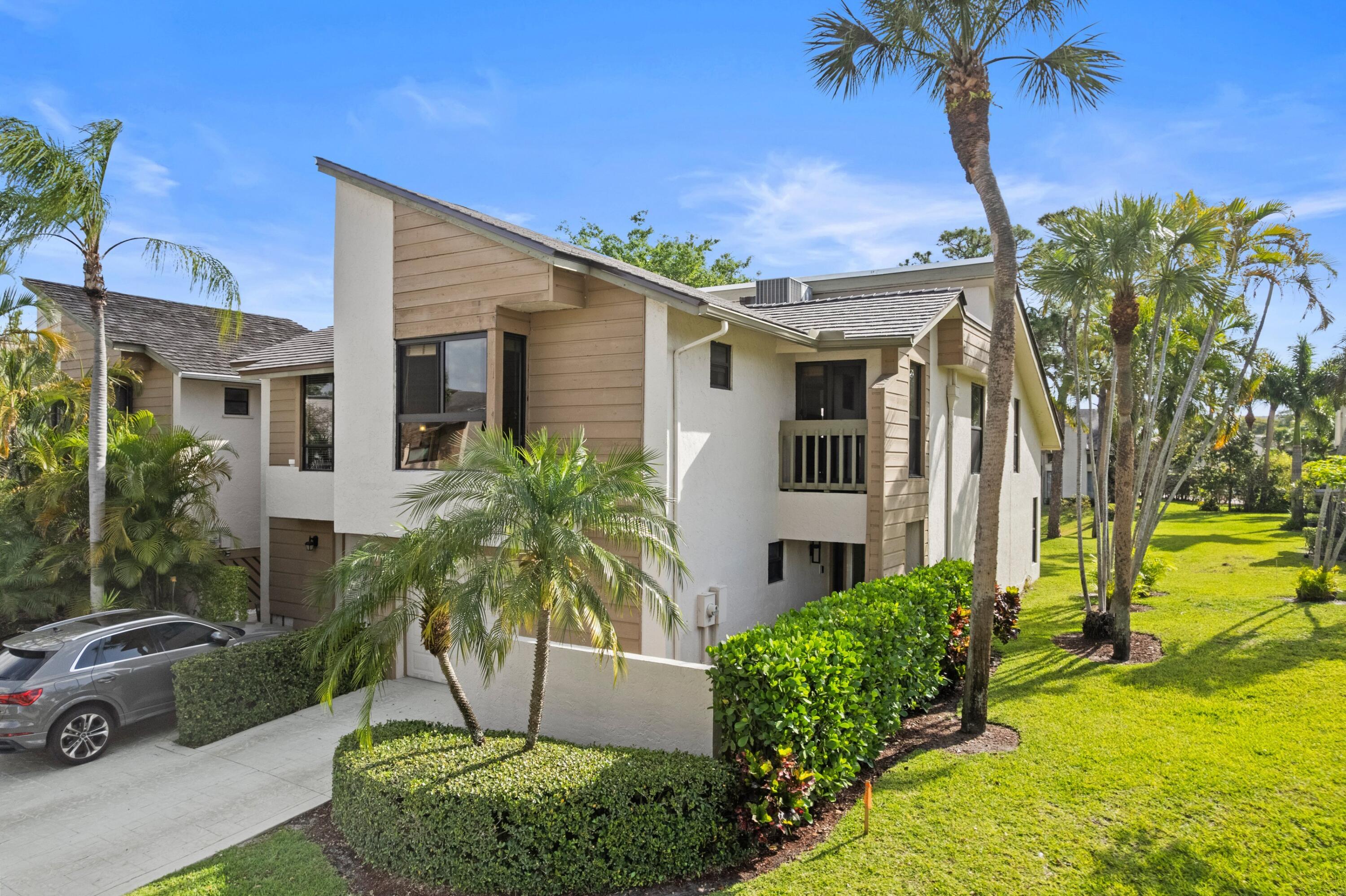 6079 Glendale Drive Boca Raton, FL 33433 - Photo 30 of 49 End Unit